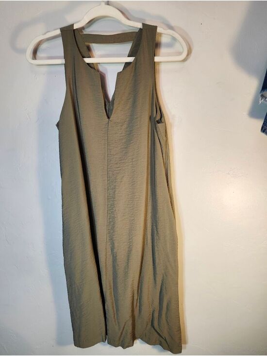 Banana Republic Dresses & Skirts - Banana Republic Olive Midi Tank Dress